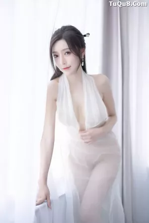 XRFW0637 秀人番外 王馨瑶Yanni – 白色连衣裙-字画 主题写真 [101P]