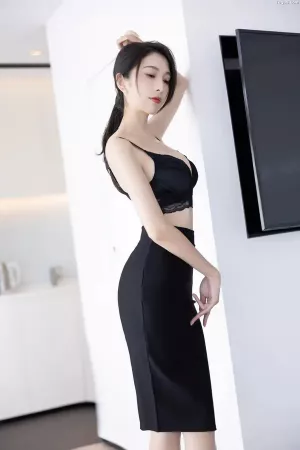 XRFW-B125 秀人番外 林乐一 - 魅力御姐 主题写真 [102P]