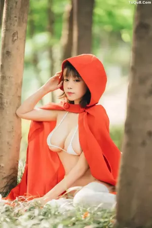 Coser美女奈汐酱NiceNo.031 – 大红帽 主题写真 [26P]