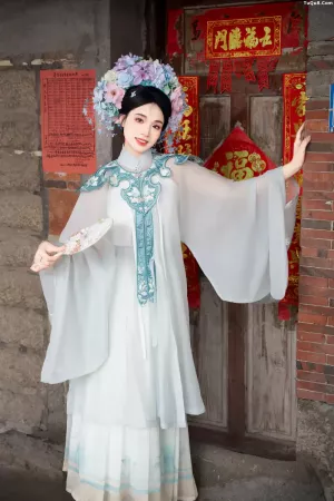 [YITUYU艺图语]No.20250439_03.04 簪花少女 小葵 [25P]