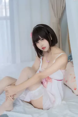 人气Coser美女萌芽儿o0-No.024 加藤惠睡衣+内衣 主题写真 [28P]