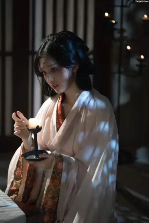 [YITUYU艺图语]No.20250281_02.13 九万字 芝芝琪  [30P]