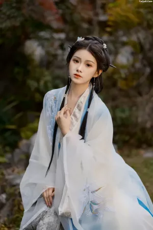 [YITUYU艺图语]No.20250119_01.24 秋意阑珊 悦璃  [23P]