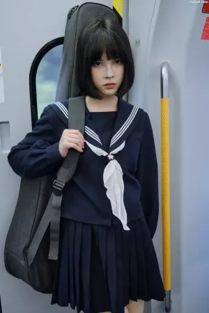 [YITUYU艺图语]No.20250233_02.07 列车jk 悲伤薯条555  [22P]