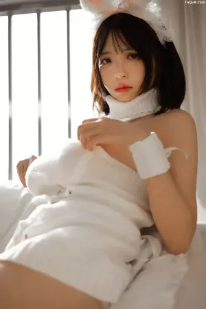 Coser美女疯猫ss No.062 - 白色毛衣 主题写真 [49P]