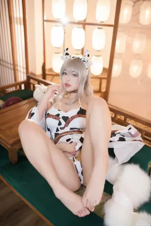 萌系小姐姐_白烨烨_No.030 – 2021新年贺图 色牛牛 主题写真 [103P]