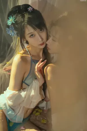 Coser美女Genji云溪溪No.024 - 奶桃桃 水池 主题写真 [42P]