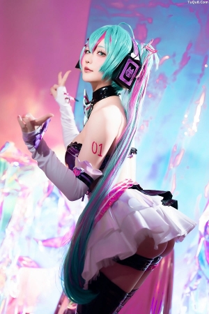 Coser美女星之迟迟No.258 - 2024-7-B Miku初音未来 喵斯快跑 [73P]