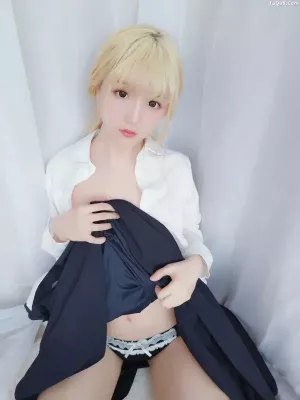 Coser美女星之迟迟 Vol.006 假日快乐包 主题写真 [63P]