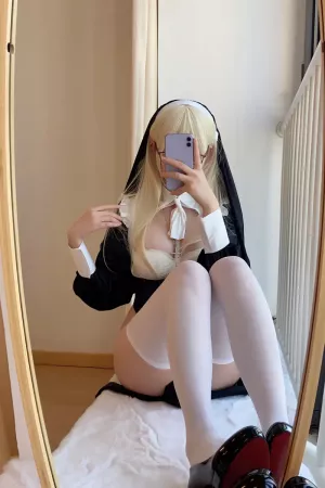 Coser美女_眼酱大魔王w_No.025 – 修女 主题写真 [34P]
