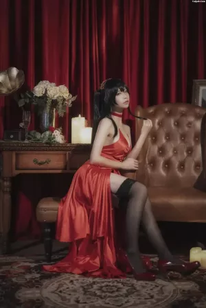 二次元博主爱老师_PhD-No.003 - 碧蓝航线 大凤 毒苹果礼服 主题写真 [6P]