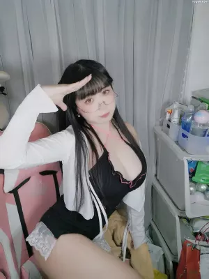 动漫博主贞子蜜桃 No.004 – 贞子蜜桃–心心眼 主题写真 [10P]