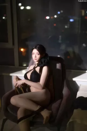 Coser美女星之迟迟No.253 - 2024-8-D 同事的未亡人太太 主题写真 [117P]