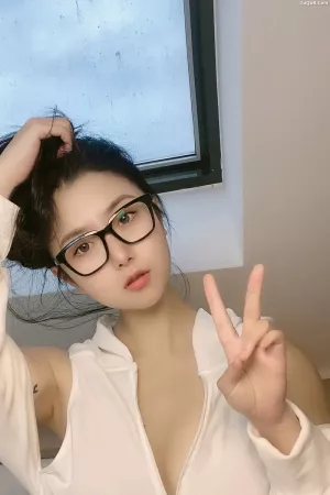 健身达人_俏妞QiaoniuTT_No.005 – 2022.03.18 [15P]