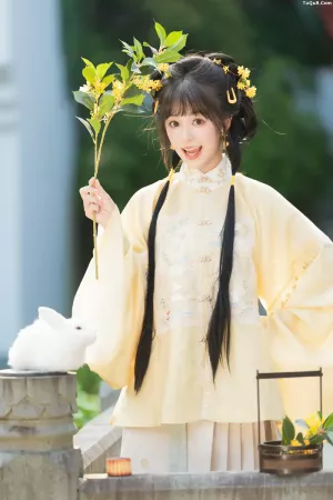 [YITUYU艺图语]No.20250415_03.01 中秋快乐 夏芋小年 [34P]
