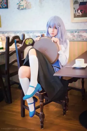 Coser美女疯猫ss No.021 - 小裙子 主题写真 [22P]
