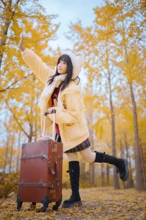 [YITUYU艺图语]No.20260181_01.24 银杏漫步 麻瓜社畜小圆 [33P]