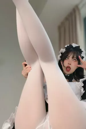 Coser美女布丁大法 NO.155 – 女仆奶糖派 主题写真 [149P]