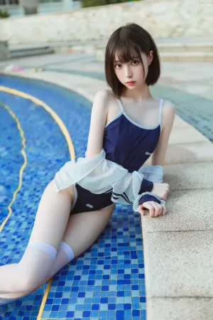 动漫博主_许岚LAN_No.031 – 泳装 主题写真 [40P]