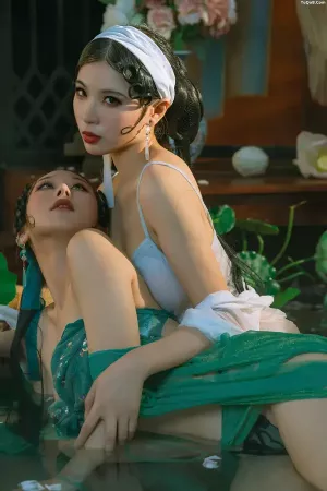 Coser美女Genji云溪溪No.099 – 奶桃桃&轩萧学姐 - 白娘子&青蛇 [26P]