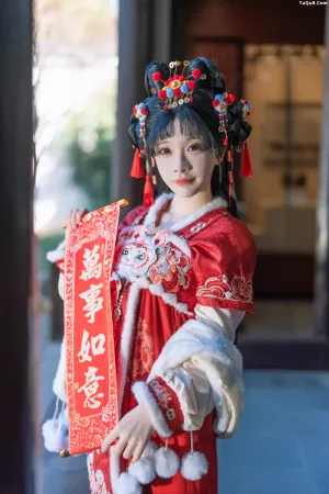 [YITUYU艺图语]No.20250163_01.31 红红火火迎新年 一只小羊  [30P]