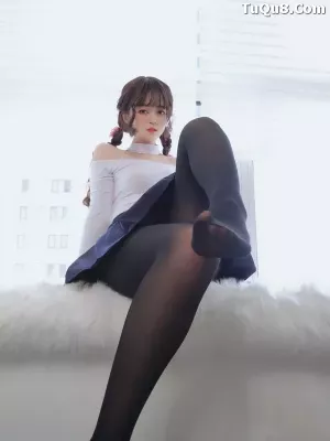 白银81-010 - 邻家大姐姐的黑丝1 主题写真 [45P]