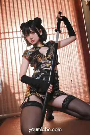 人气Coser美女您的蛋蛋-No.015 – [YouMi尤蜜] 2020.12.12 旗袍武士娘 [33P]
