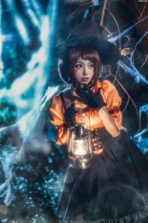 动漫博主Kitaro绮太郎No.041 – 我的英雄学院 万圣节 主题写真 [15P]