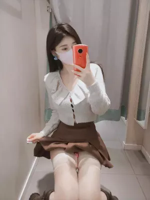 台湾Coser美女白银81-158 – -自拍 Vol.76 主题写真 [45P]
