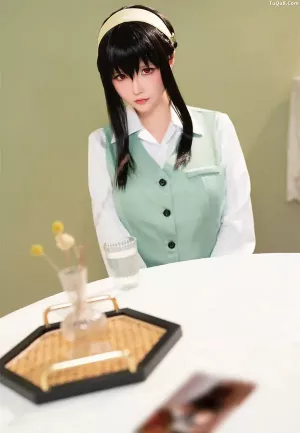 Coser美女星之迟迟No.174 - 圣诞节 约尔2 OL制服 主题写真 [71P]