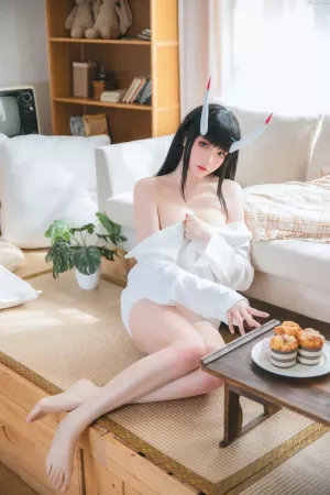 国产动漫博主瓜希酱-No.045 – 能代衬衣 主题写真 [23P]