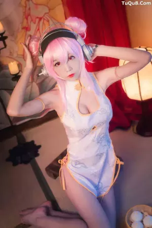 Coser美女水淼aqua NO.024 索尼子 旗袍 内景 主题写真 [9P]