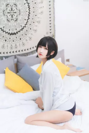 国产Coser美女三度_69-No.042 – 衬衫日常 主题写真 [22P]
