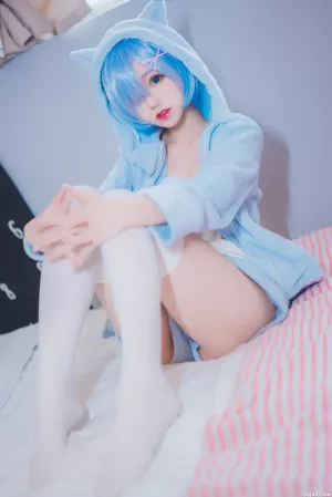 动漫博主_猫君君MaoJun_No.020 – 雷姆猫耳睡衣 主题写真 [29P]