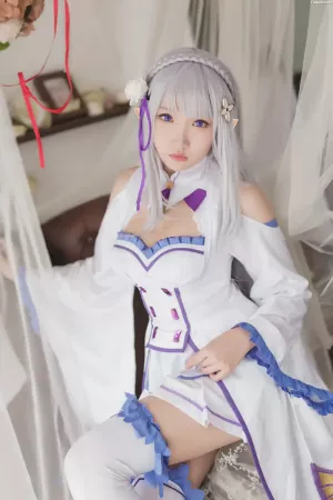 国产动漫博主瓜希酱-No.003 – 艾米莉亚 主题写真 [16P]