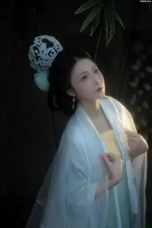 [YITUYU艺图语]No.20260160_01.22 羽化而登仙 蔸小黄鸡 [10P]