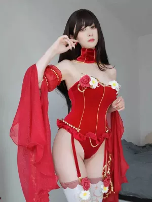 台湾Coser美女白银81-157 –  红色礼服 主题写真 [60P]
