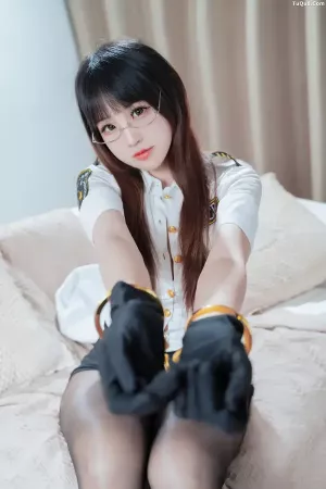 Coser美女miko酱ww No.018  - 缠绕女警 主题写真 [45P]