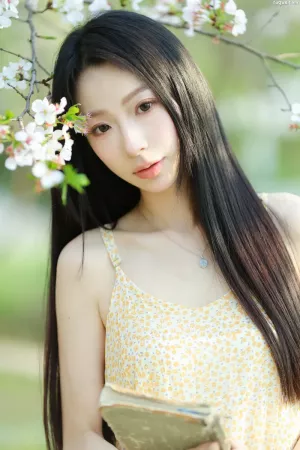 [YITUYU艺图语]No.20260366_03.07 樱花树下 小吕板板 [14P]