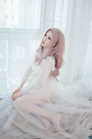 Coser美女轩萧学姐 No.018 – 花嫁 主题写真 [32P]
