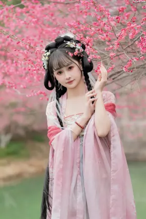 [YITUYU艺图语]No.20250811_04.10 梅花盛开 湫一只岁岁 [25P]