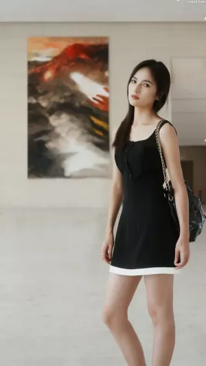 [YITUYU艺图语]No.20260084_01.10 惬意观展 [28P]