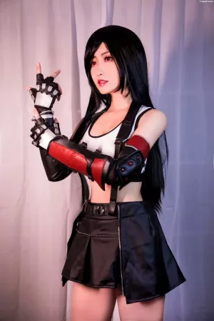 亚裔Coser美女-MisswarmJ-010 - Nurse2B Tifa 主题写真 [41P]