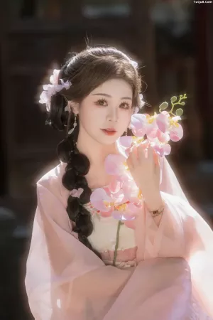 [YITUYU艺图语]No.20250006_01.02 粉色温婉 泡芙小方 主题写真 [22P]
