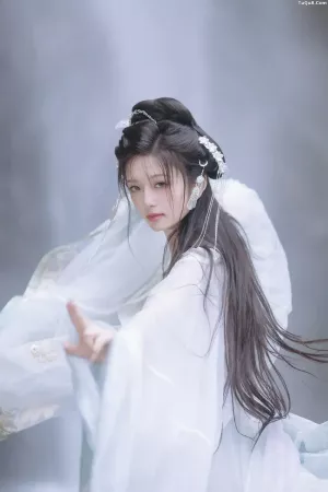 [YITUYU艺图语]No.20250735_04.03 法修大师姐 赤嫣在这里 [20P]
