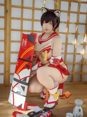 Coser美女麻花麻花酱 No.050 - 《椿》 主题写真 [30P]
