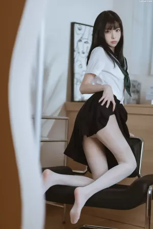 动漫博主_许岚LAN_No.017 – 白丝水手服 主题写真 [40P]