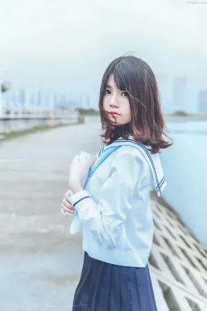动漫博主桜桃喵No.024 - 《风》 主题写真 [10P]