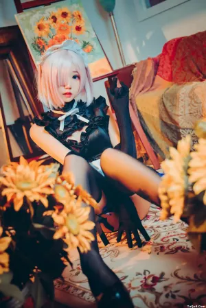 动漫博主_猫君君MaoJun_No.008 – 玛修女仆 主题写真 [25P]