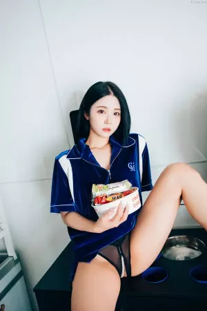 韩国美女模特Bomi No.040 - [Loozy] Part Timer 主题写真 [124P]